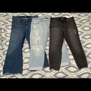 Lot of Abercrombie Boyfriend Skinny Crop Flare 32P